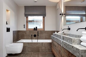 Hahnenkamm Suite Deluxe  Ski-In Ski-Out