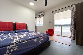 OYO 90317 Ambong Bay Resthouse