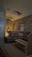 Cobbles Cottage - 2 Bedroom Stone Built Cottage
