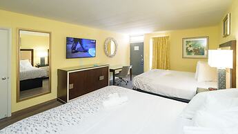 Heart of Manteo Motor Lodge