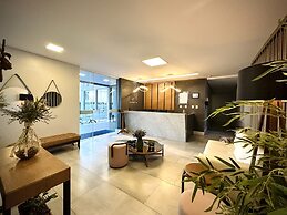 DM Hotel