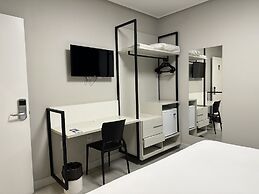 DM Hotel