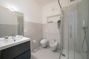 Moonlight - 150m From the Lake