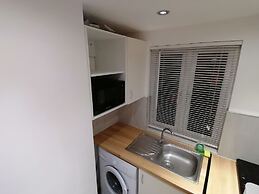 Charming 1-bed Apartment in Coventry
