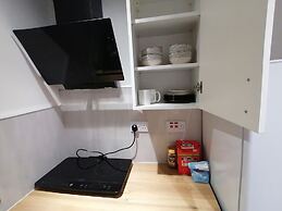 Charming 1-bed Apartment in Coventry