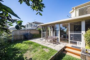 Breather 2/44 Beachside Way