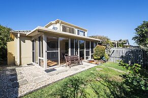 Breather 2/44 Beachside Way