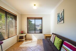 Breather 2/44 Beachside Way