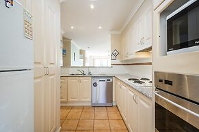 Breather 2/44 Beachside Way