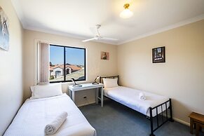 Breather 2/44 Beachside Way