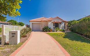Oceania Cottage 29