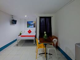 OYO 809 Crowne One Condo