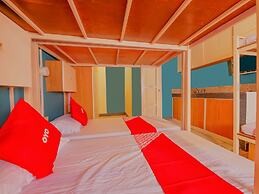 OYO 809 Crowne One Condo