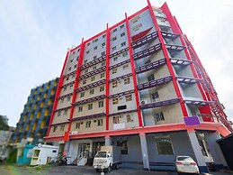 OYO 809 Crowne One Condo