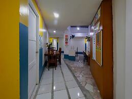 OYO 809 Crowne One Condo