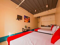 OYO 809 Crowne One Condo