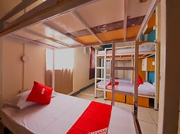 OYO 809 Crowne One Condo