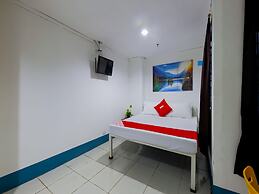 OYO 809 Crowne One Condo