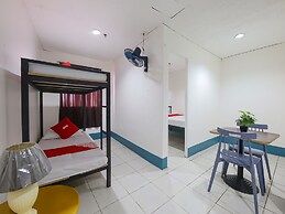 OYO 809 Crowne One Condo