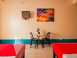 OYO 809 Crowne One Condo