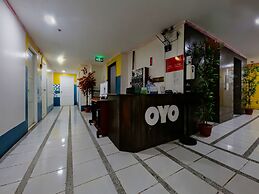 OYO 809 Crowne One Condo