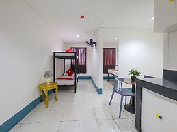 OYO 809 Crowne One Condo