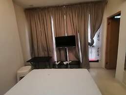 Capital O 811 Tri A's Building