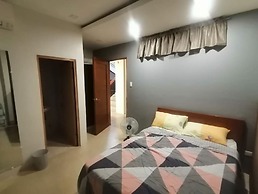 Capital O 811 Tri A's Building