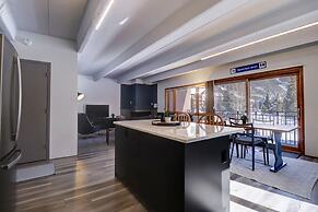 Excellent Views From This Mountain Side Condo - PG107 by Redawning