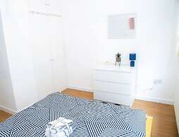 Large Shoreditch, Hoxton 3-bed Garden Flat