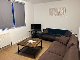 Large Shoreditch, Hoxton 3-bed Garden Flat