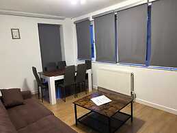 Large Shoreditch, Hoxton 3-bed Garden Flat
