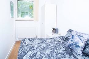 Large Shoreditch, Hoxton 3-bed Garden Flat