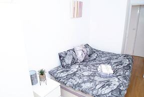 Large Shoreditch, Hoxton 3-bed Garden Flat