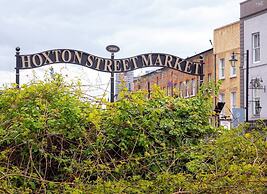 Large Shoreditch, Hoxton 3-bed Garden Flat