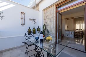 Abalto Suites & Rooms