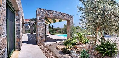 Ouzo Stone House 1, with private pool