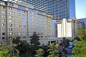 PENTHOUSE SUITE on the Strip - 6 Comfy BEDS