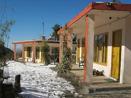 Room-janardan Resort Pangot, Nainital