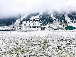 Country Inn & Suites by Radisson, Sonamarg