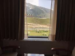 Country Inn & Suites by Radisson, Sonamarg