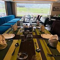 Country Inn & Suites by Radisson, Sonamarg