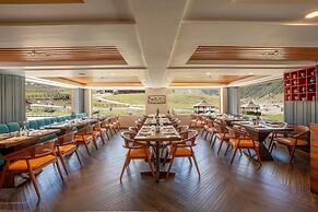 Country Inn & Suites by Radisson, Sonamarg
