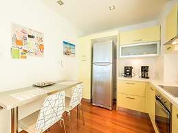 Amazing Beach Apt Panoramic View Next to Marina Alimos