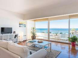 Amazing Beach Apt Panoramic View Next to Marina Alimos