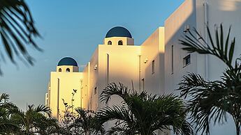 Blue Ocean Hotel & Resort Miyakojima