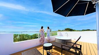 Blue Ocean Hotel & Resort Miyakojima