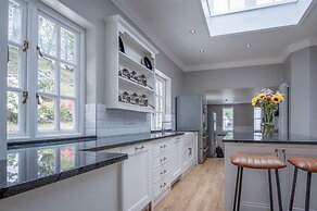 Penally Manor - Luxurious Manor House