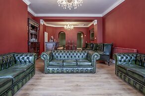 Penally Manor - Luxurious Manor House