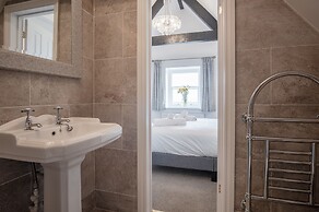 Penally Manor - Luxurious Manor House